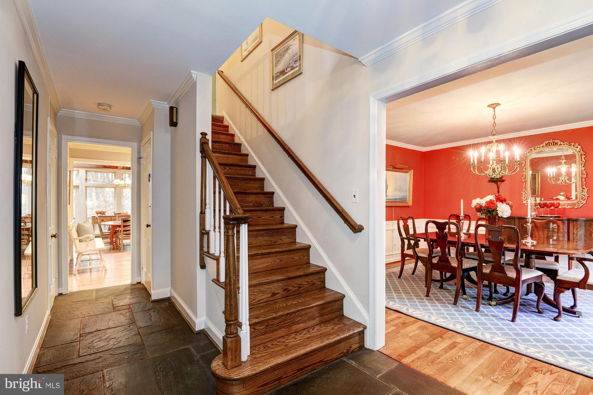 7915 Greentree Road Bethesda, MD 20817 - Photo 3 of 30 Interior (General) - Center Hallway