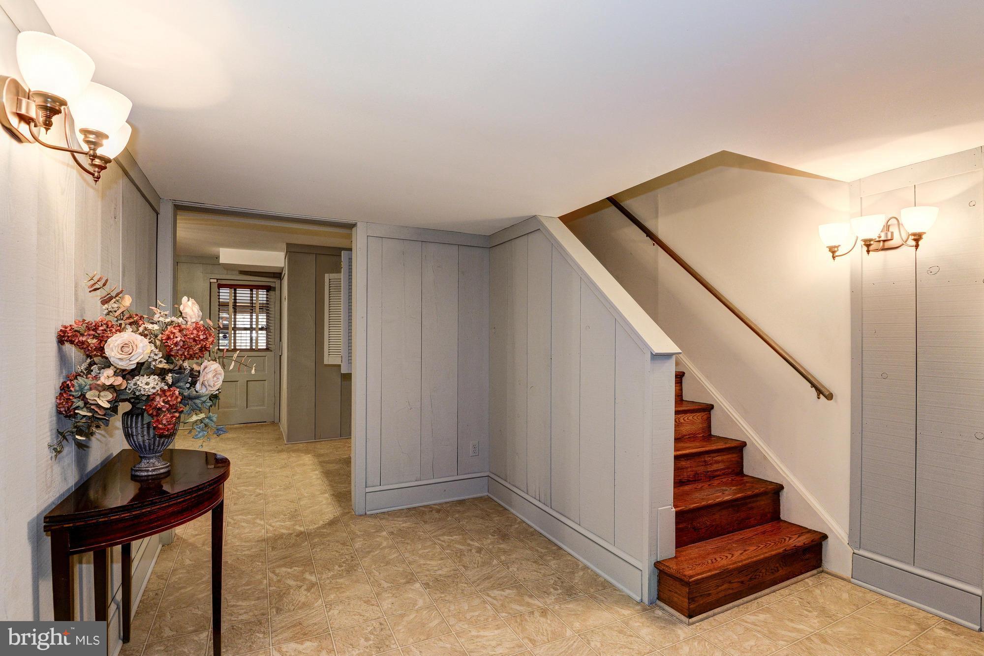 7915 Greentree Road Bethesda, MD 20817 - Photo 25 of 30 Interior (General)