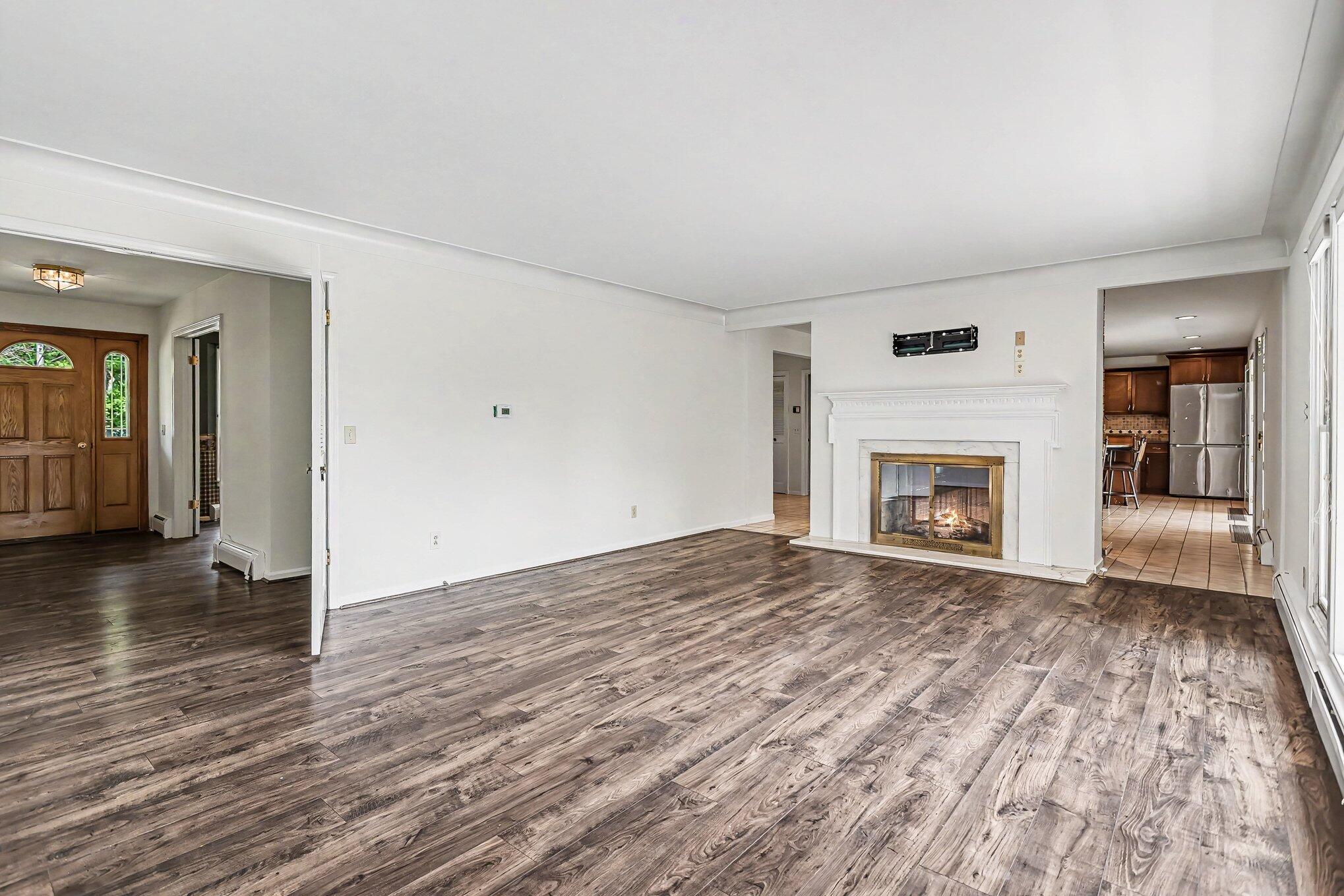 3086 Springbrook Drive Kalamazoo, MI 49004 - Photo 5 of 56 010_file_4747
