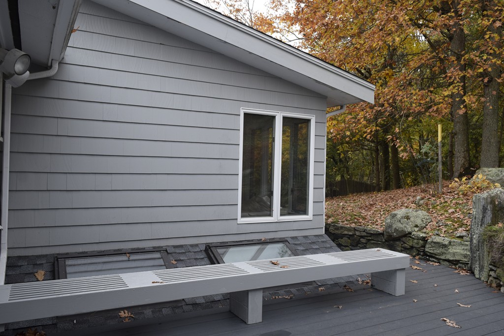 85 Woodcliff Road Brookline, MA 02467 - Photo 19 of 27
