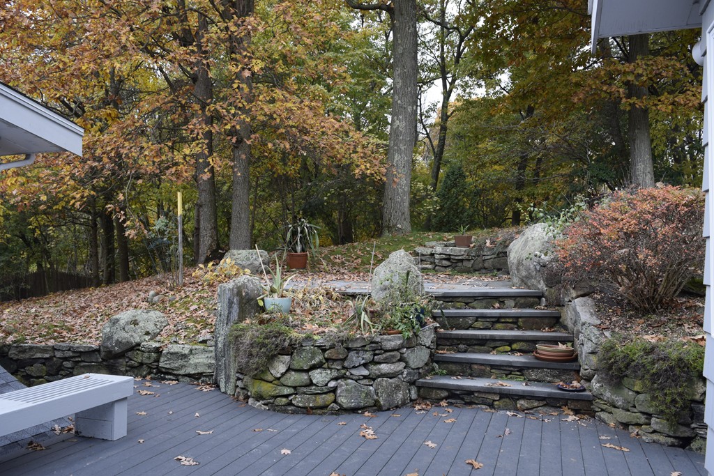 85 Woodcliff Road Brookline, MA 02467 - Photo 21 of 27