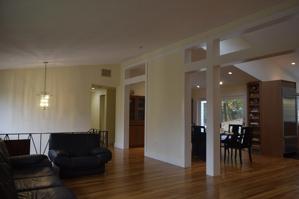 85 Woodcliff Road Brookline, MA 02467 - Photo 5 of 27