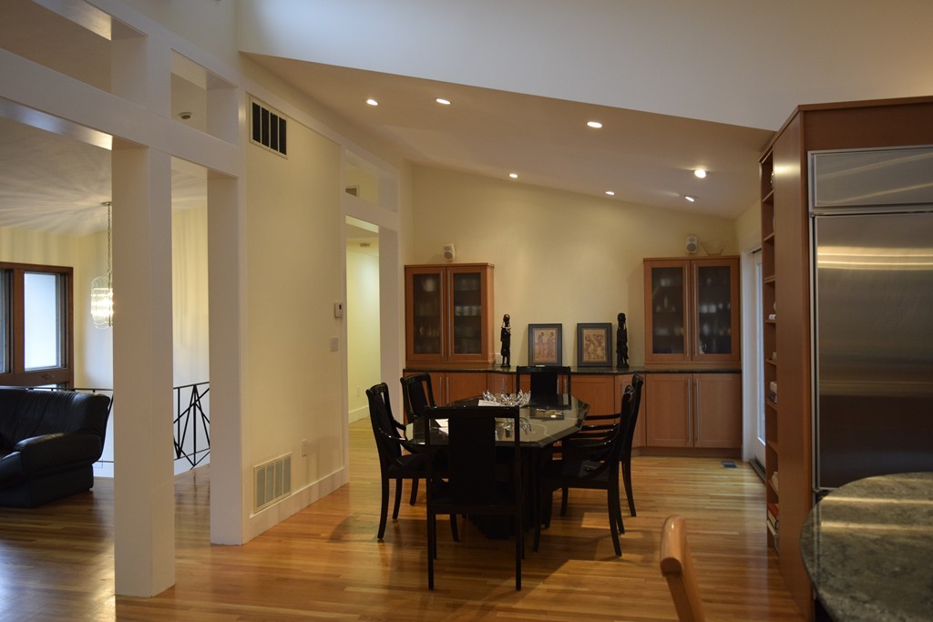85 Woodcliff Road Brookline, MA 02467 - Photo 6 of 27