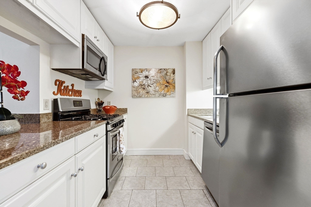 3 Avery Street, Unit 502 Boston, MA 02111 - Photo 8 of 22