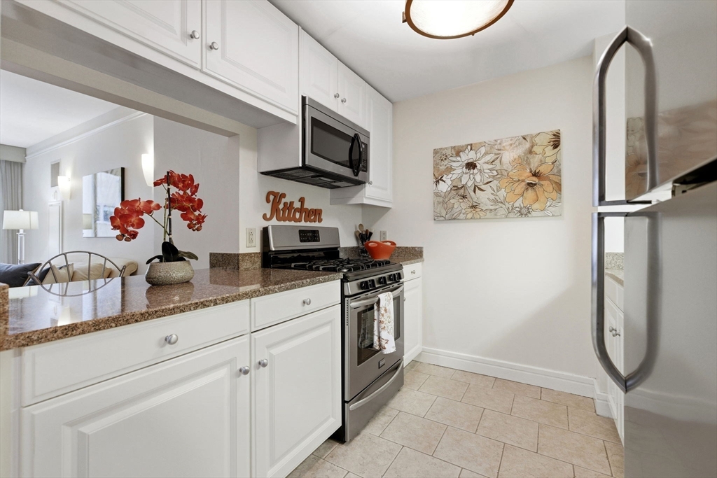 3 Avery Street, Unit 502 Boston, MA 02111 - Photo 9 of 22