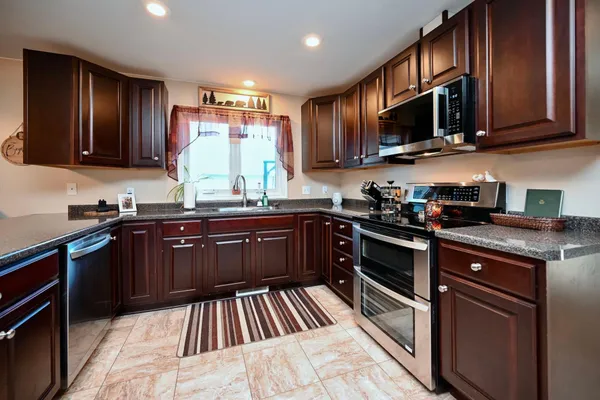$310,000 | 87 Chapel Drive Northwest, Altura, MN 55910
