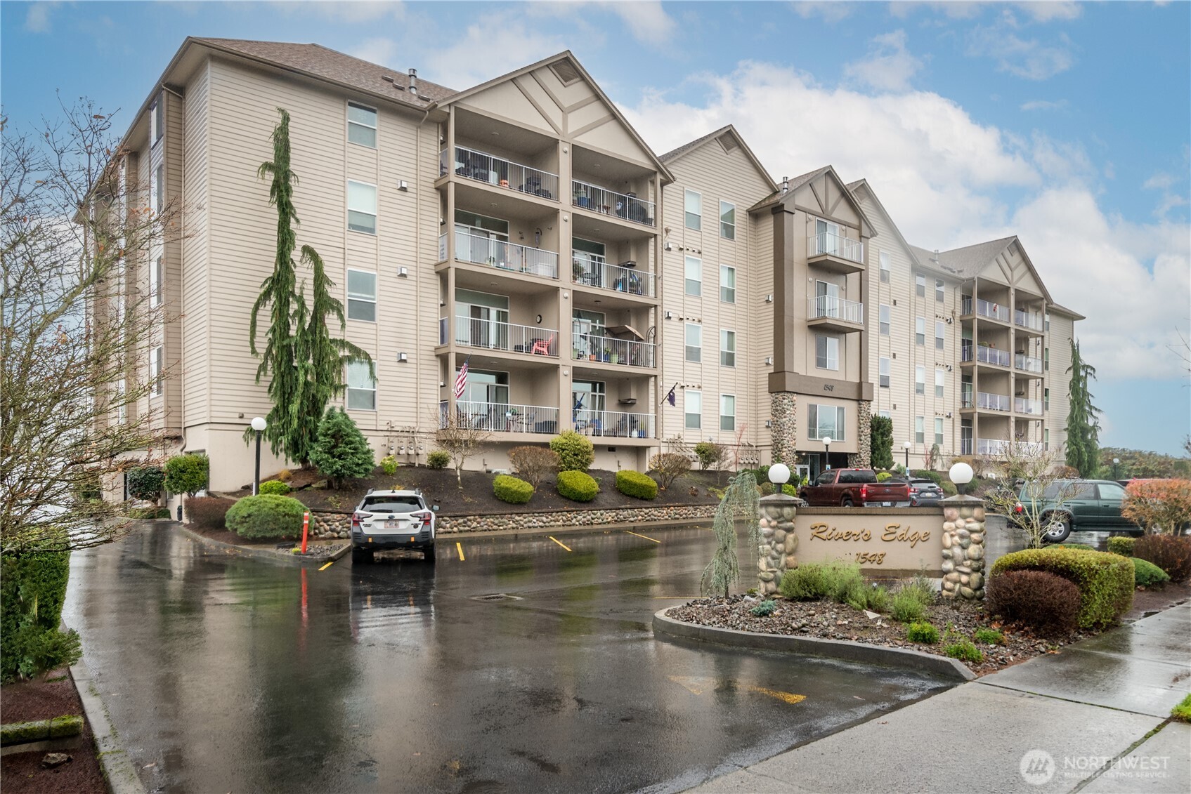 1548 River Road, Unit 406 Longview, WA 98632 - Photo 1 of 1