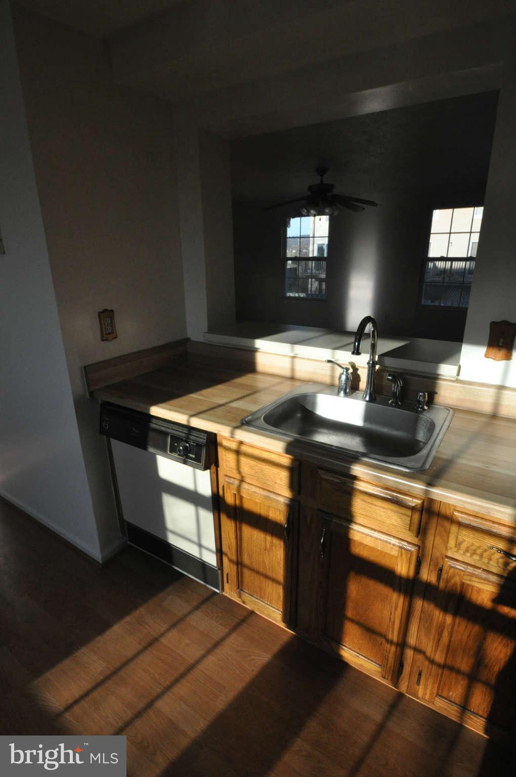 529 Riggs Court Frederick, MD 21703 - Photo 5 of 14 Kitchen