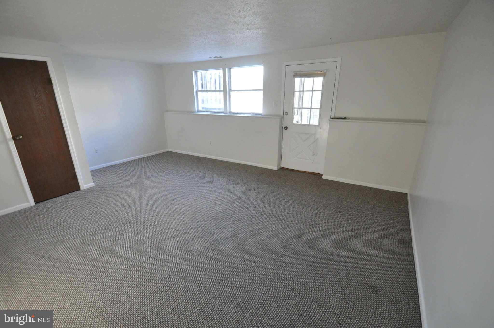 529 Riggs Court Frederick, MD 21703 - Photo 8 of 14 Family Room
