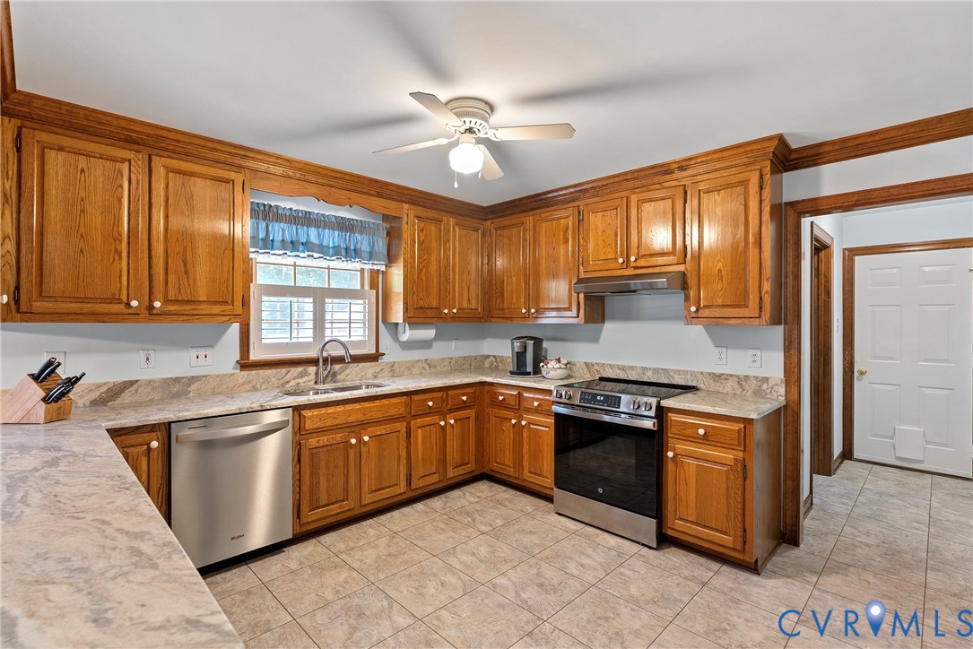6411 Pine Slash Road Mechanicsville, VA 23116 - Photo 14 of 54