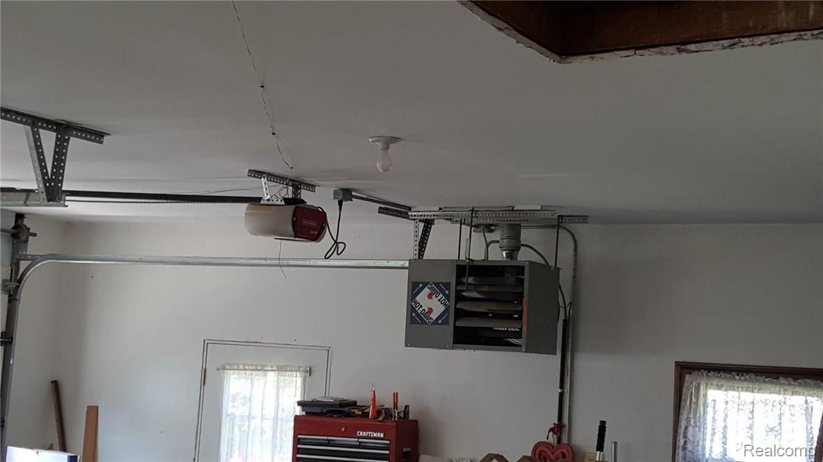 8992 Rucker Road Grosse Ile, MI 48138 - Photo 39 of 40 3 car garage with heater