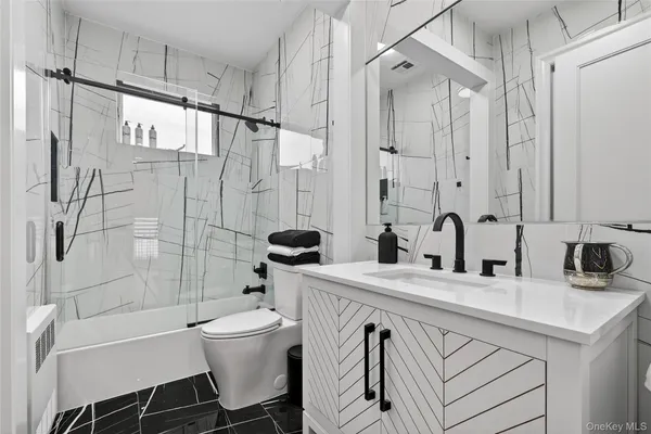 $1,699,000 | 27 Ellish Parkway, Unit 203, Spring Valley, NY 10977