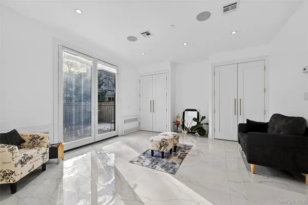 $1,699,000 | 27 Ellish Parkway, Unit 203, Spring Valley, NY 10977