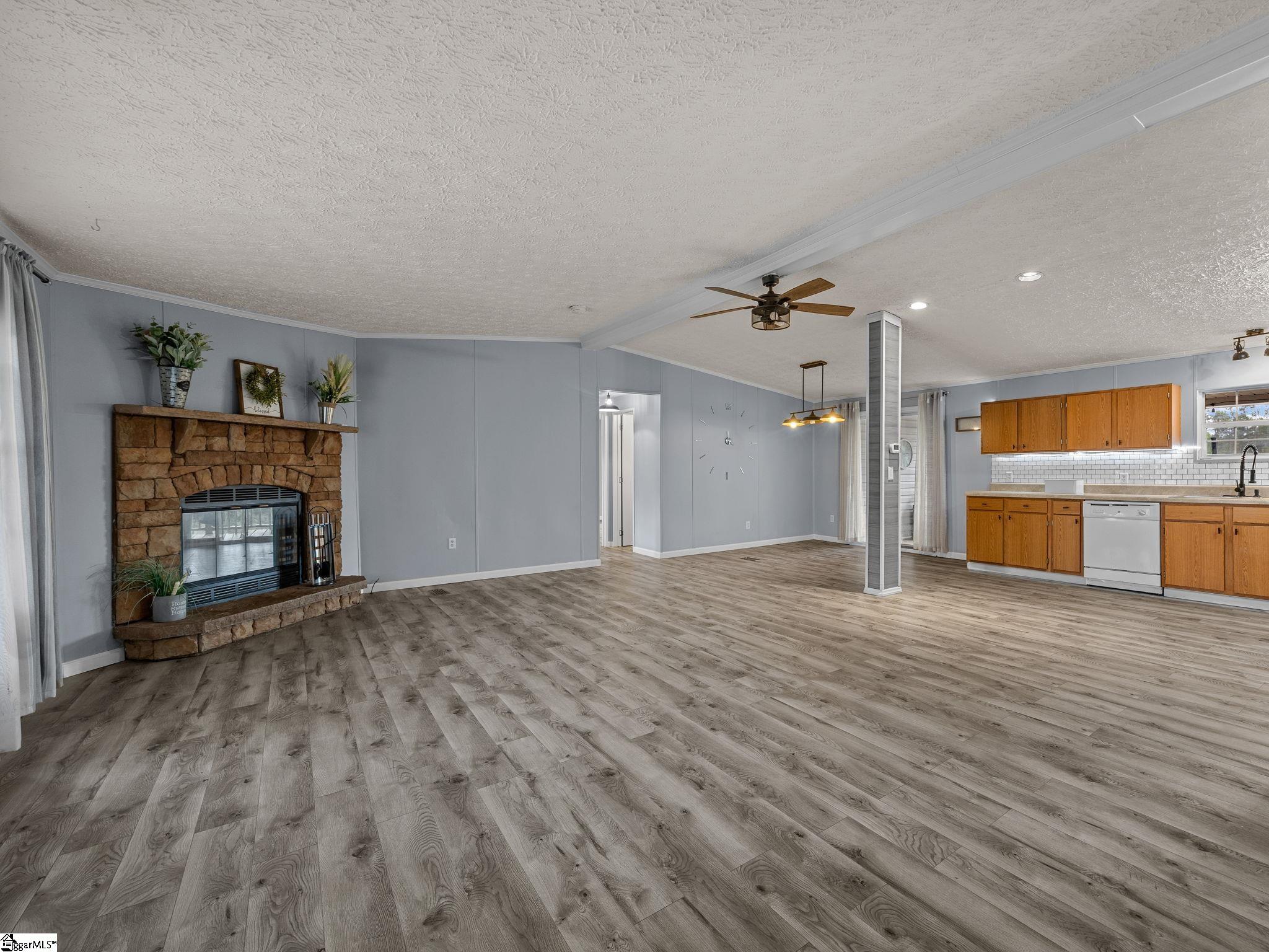 335 Otts Shoals Road Roebuck, SC 29376 - Photo 6 of 40