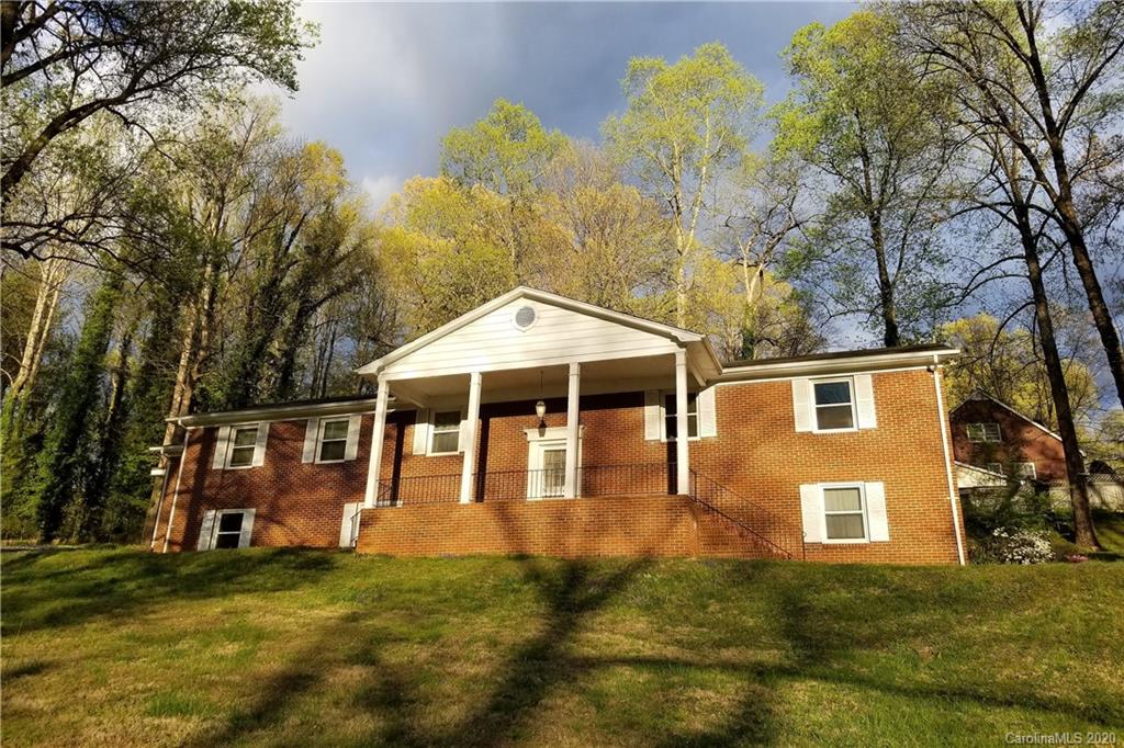 516 Riverside Drive Morganton, NC 28655 - Photo 1 of 32 Gallery Image 1