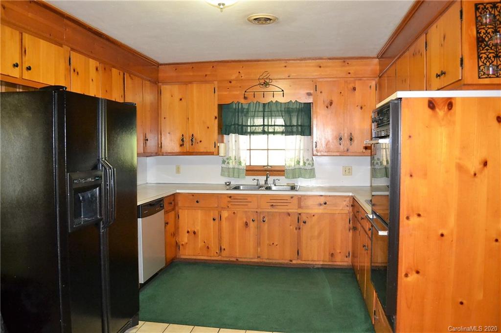516 Riverside Drive Morganton, NC 28655 - Photo 11 of 32 Gallery Image 11