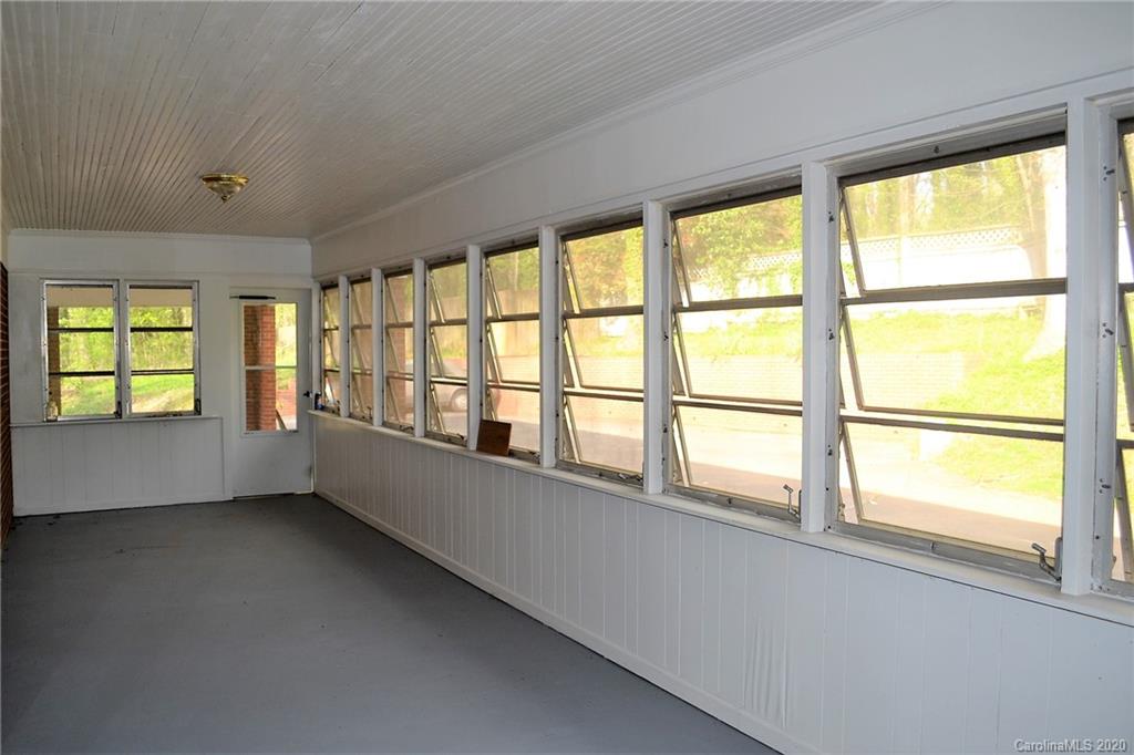 516 Riverside Drive Morganton, NC 28655 - Photo 13 of 32 Gallery Image 13