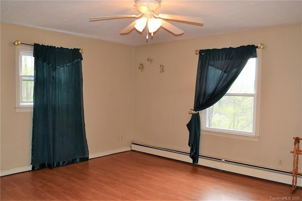 516 Riverside Drive Morganton, NC 28655 - Photo 14 of 32 Gallery Image 14