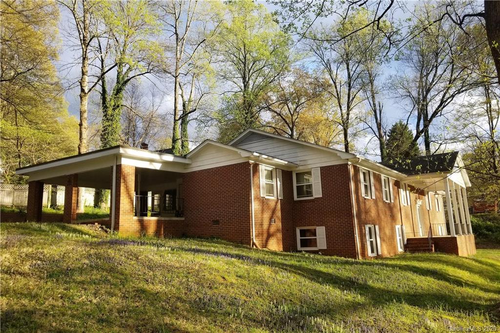 516 Riverside Drive Morganton, NC 28655 - Photo 3 of 32 Gallery Image 3