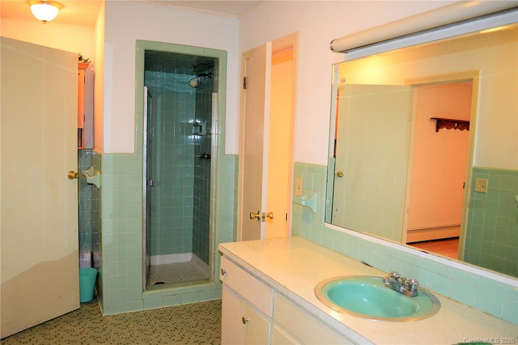 516 Riverside Drive Morganton, NC 28655 - Photo 30 of 32 Gallery Image 30