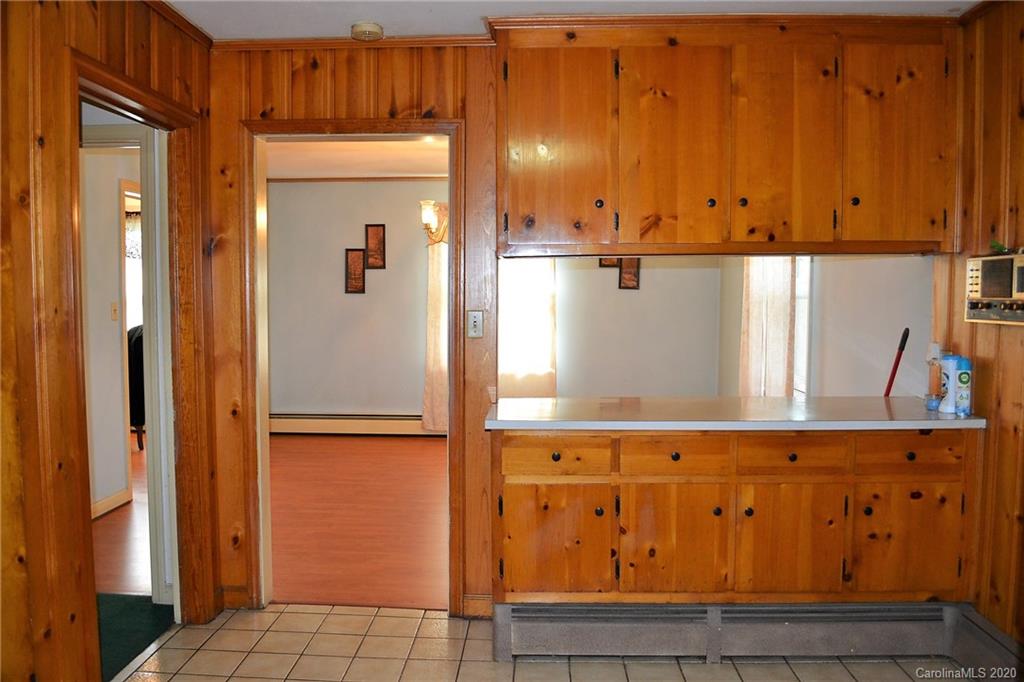 516 Riverside Drive Morganton, NC 28655 - Photo 10 of 32 Gallery Image 10