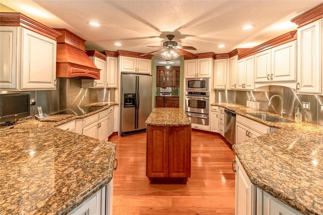 23334 Water Circle Boca Raton, FL 33486 - Photo 3 of 32 Photo 3