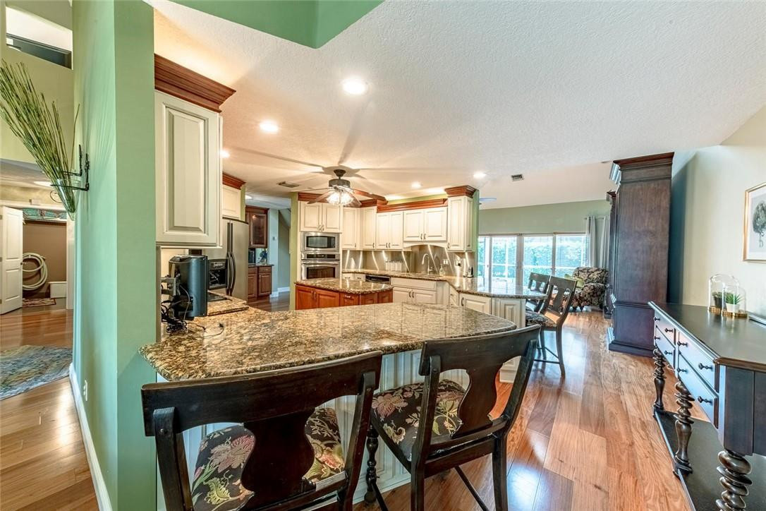 23334 Water Circle Boca Raton, FL 33486 - Photo 4 of 32 Photo 4