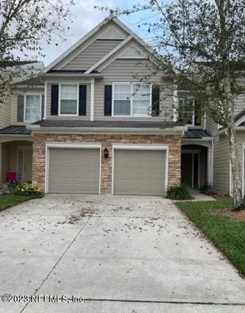 $2,195 | 11043 Castlemain Circle East, Jacksonville, FL 32256