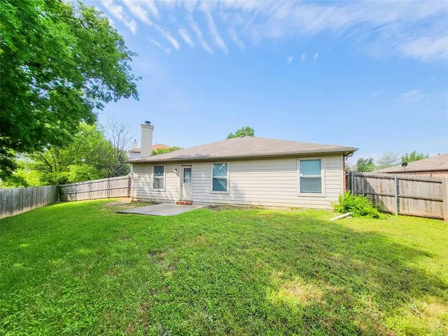 $1,995 | 8401 Asheville Lane, Fort Worth, TX 76123