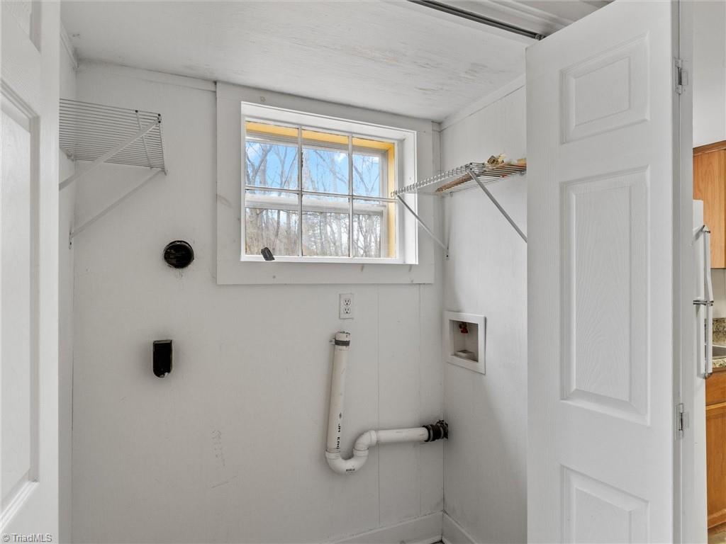 710 Greenhill Road Mount Airy, NC 27030 - Photo 11 of 21 Gallery Image 11