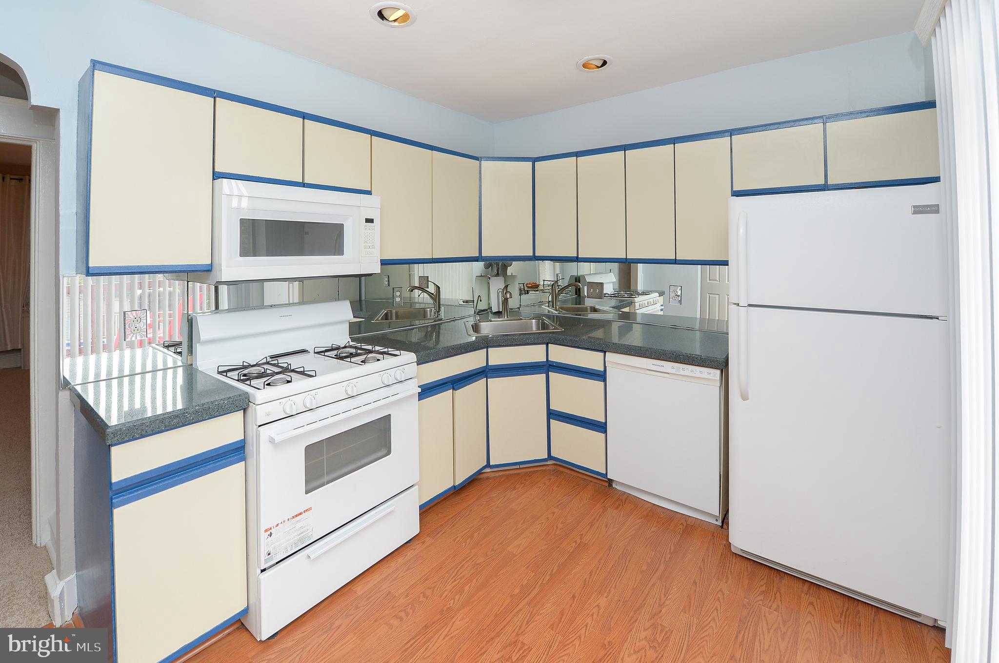 4960 State Road Drexel Hill, PA 19026 - Photo 13 of 40 Kitchen