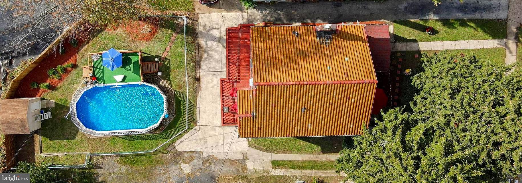 4960 State Road Drexel Hill, PA 19026 - Photo 19 of 40 Ariel view of house and pool