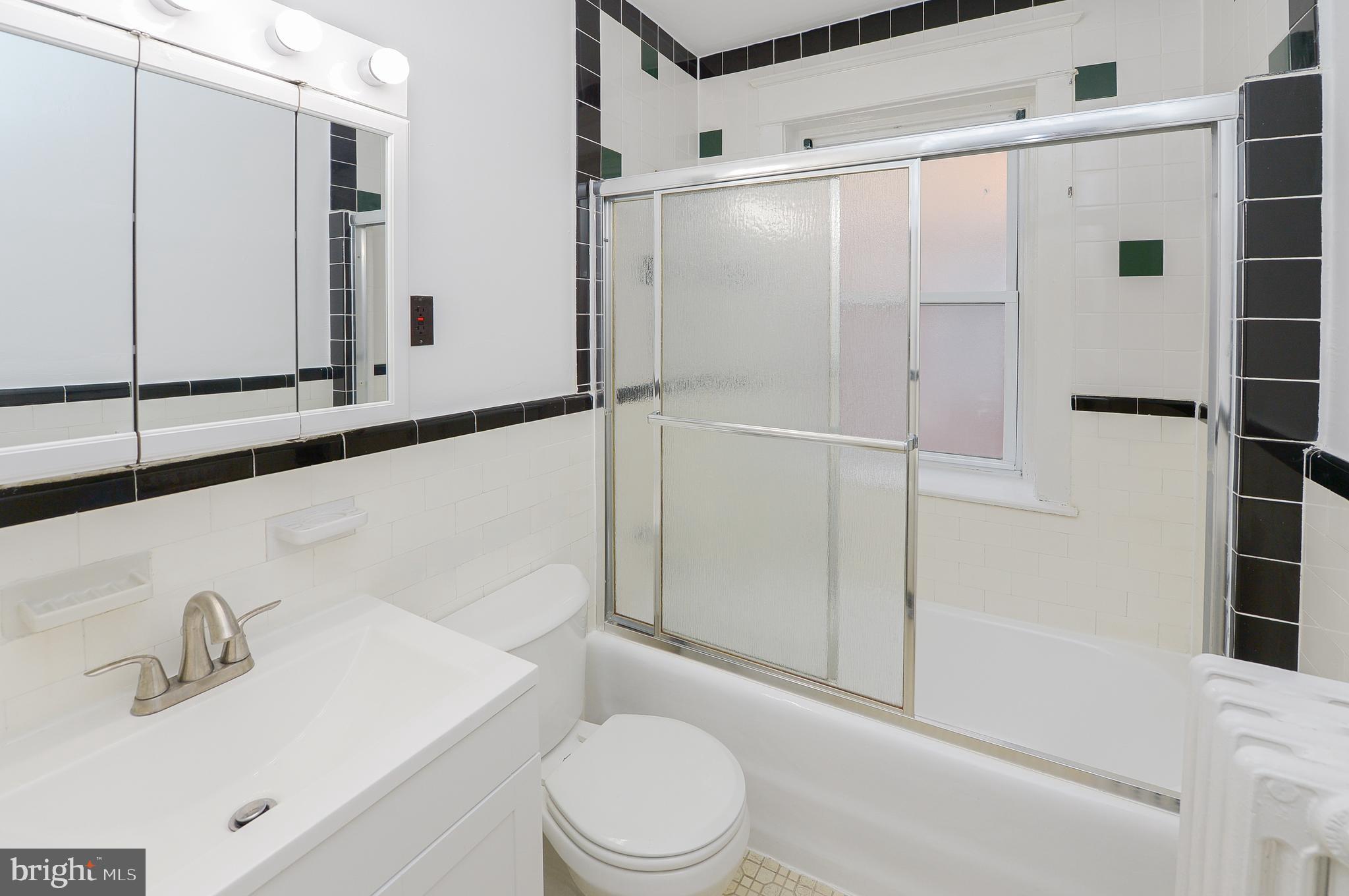 4960 State Road Drexel Hill, PA 19026 - Photo 32 of 40 Hall Bathroom