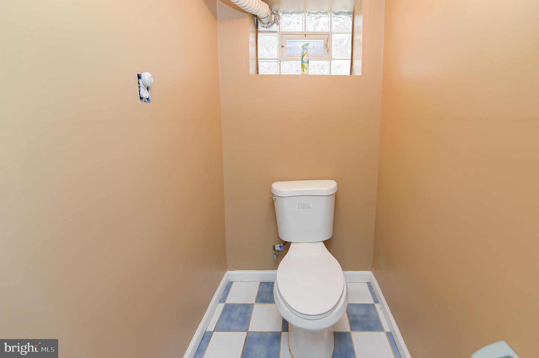 4960 State Road Drexel Hill, PA 19026 - Photo 40 of 40 1/4 Bath in basement