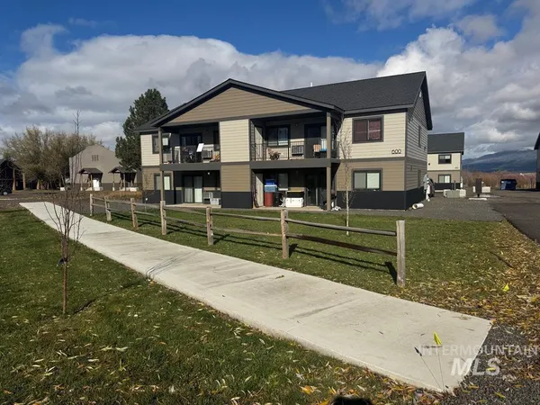 $920,000 | 600 Virginia Street, New Meadows, ID 83654