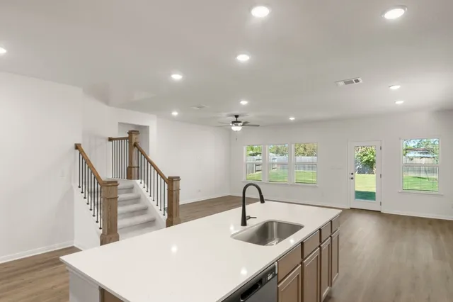 $485,900 | 153 Wagon Spoke Way, Liberty Hill, TX 78642