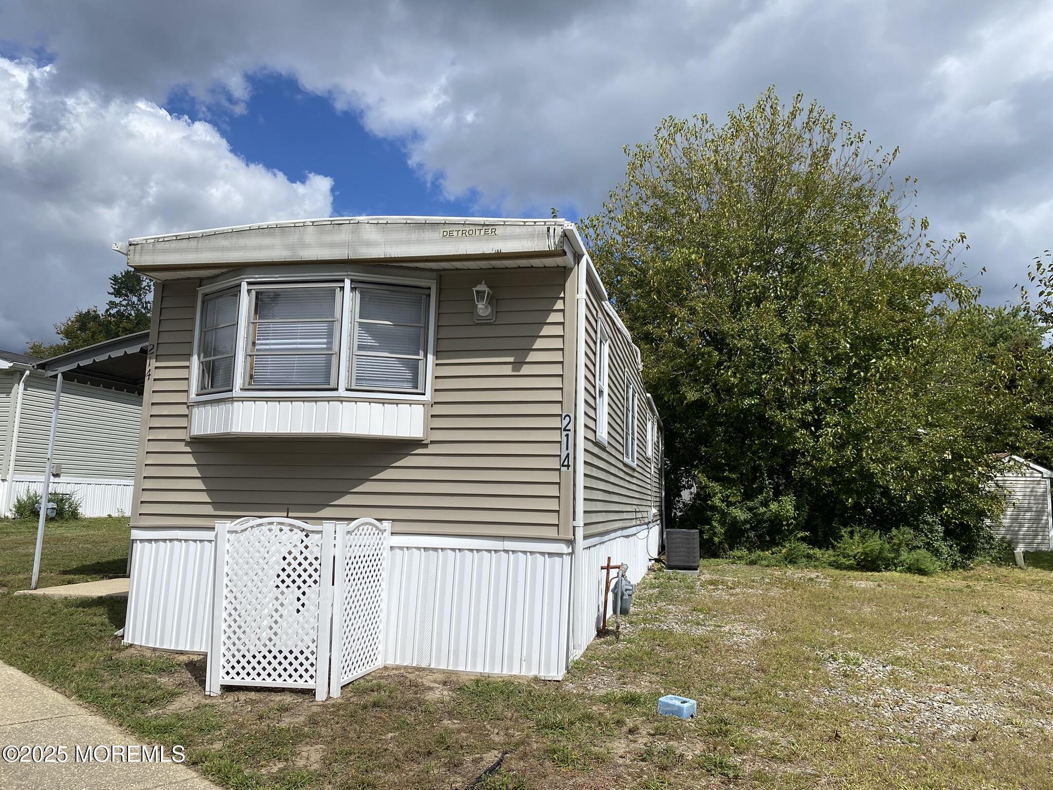 214 2nd Street Jackson, NJ 08527 - Photo 3 of 17 IMG_5728