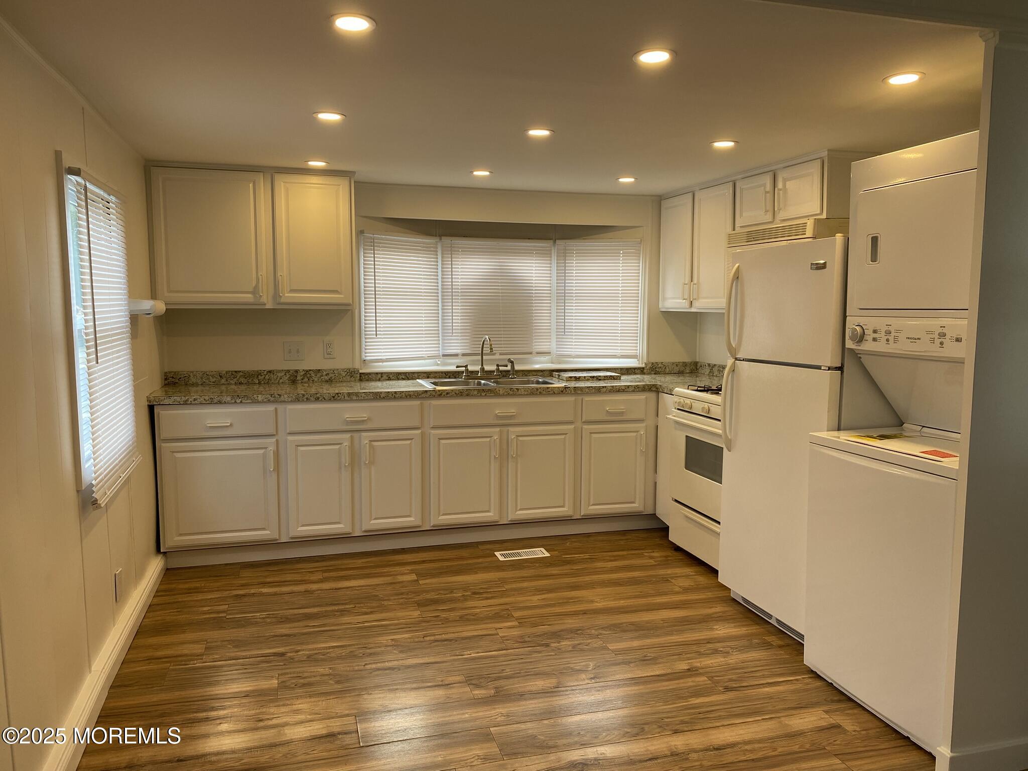 214 2nd Street Jackson, NJ 08527 - Photo 6 of 17 IMG_5737