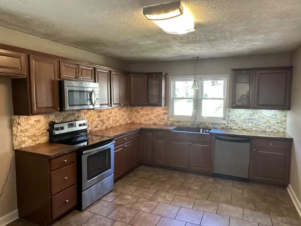 $364,900 | 636 Carmack Avenue, Carthage, TN 37030