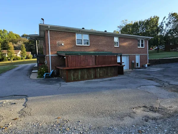 $364,900 | 636 Carmack Avenue, Carthage, TN 37030