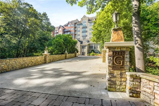 a view of a garden with plants