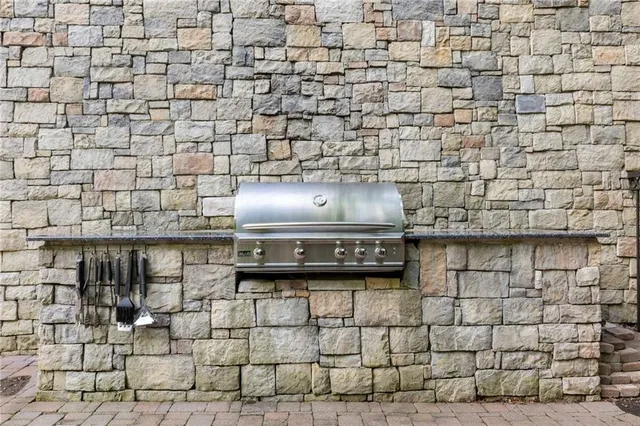 $750,000 | 3280 Stillhouse Lane Southeast, Unit 410, Atlanta, GA 30339