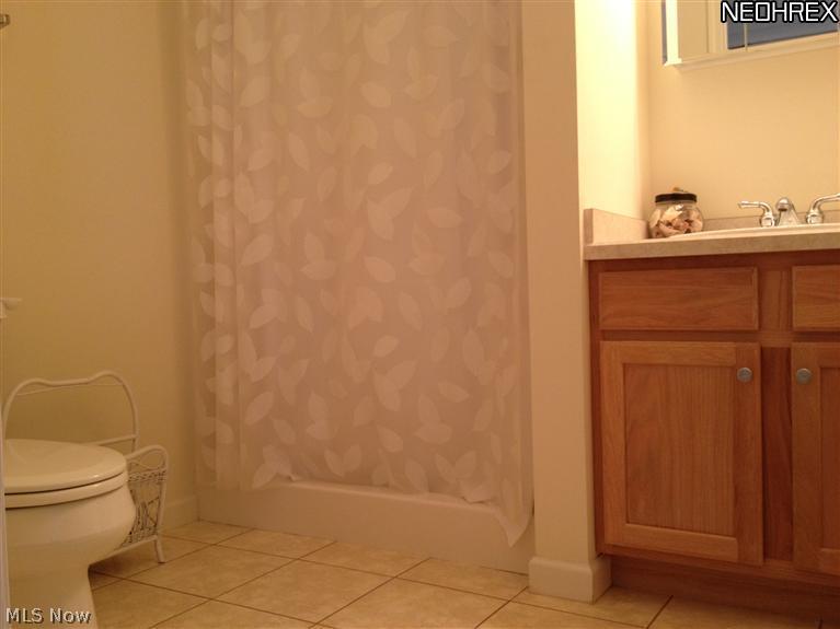 5645 Clingan Road, Unit 21D Struthers, OH 44471 - Photo 14 of 19 Gallery Image 14