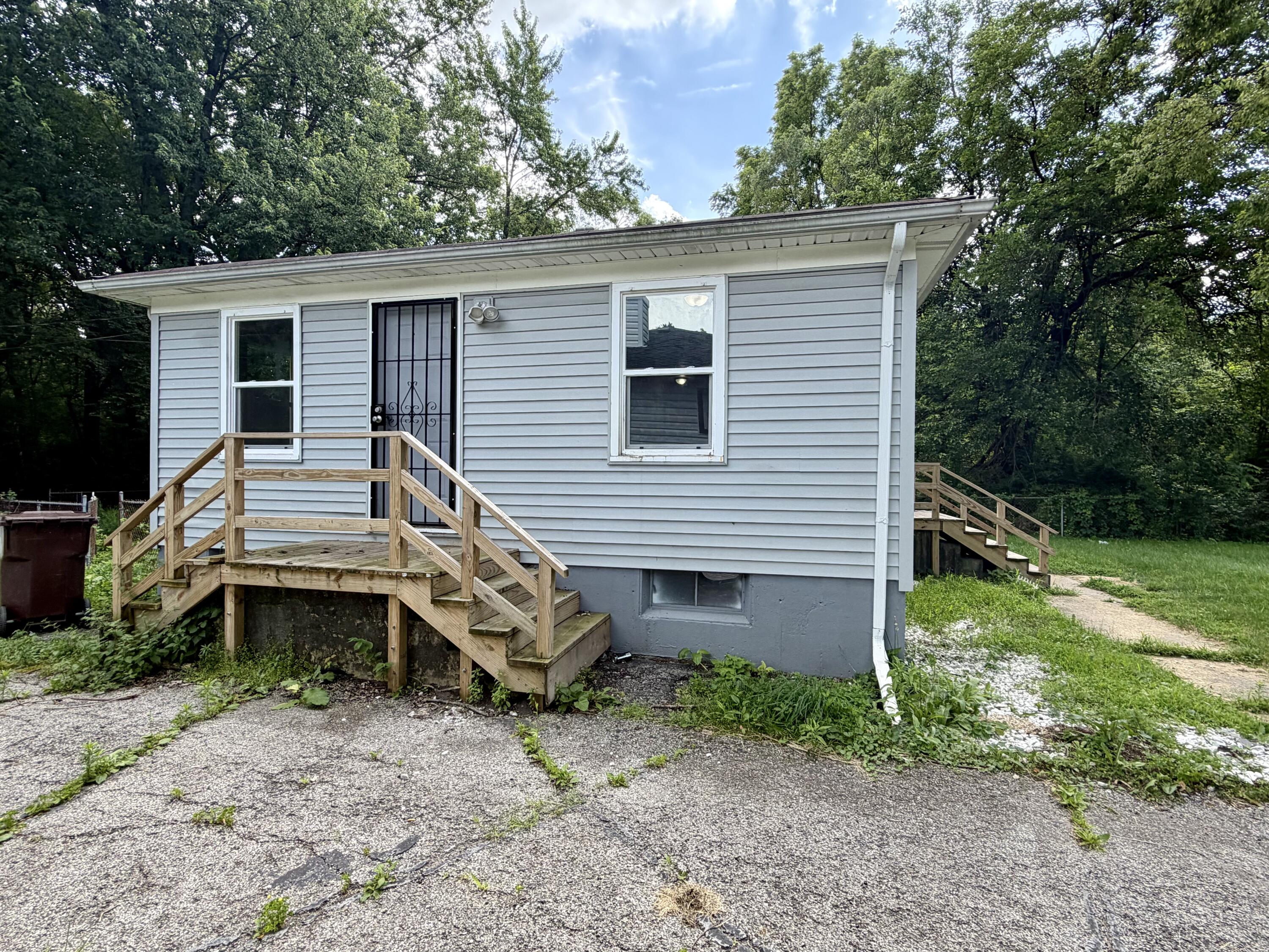 4841 Kentucky Street Gary, IN 46409 - Photo 6 of 18 3000x2250
