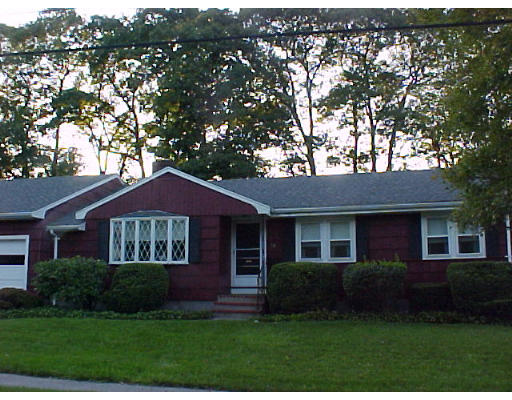 36 Court Road Braintree, MA 02184 - Photo 1 of 4 Gallery Image 1