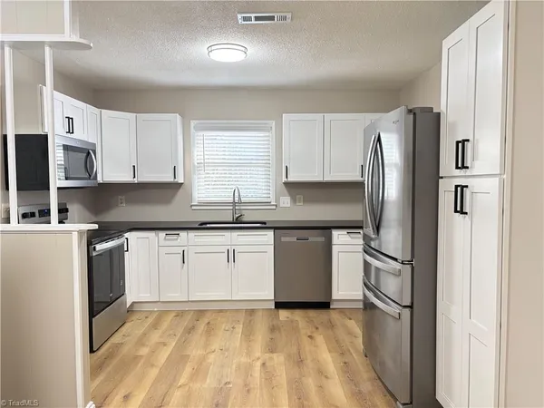 $1,575 | 2744 Westchester Drive, Burlington, NC 27217