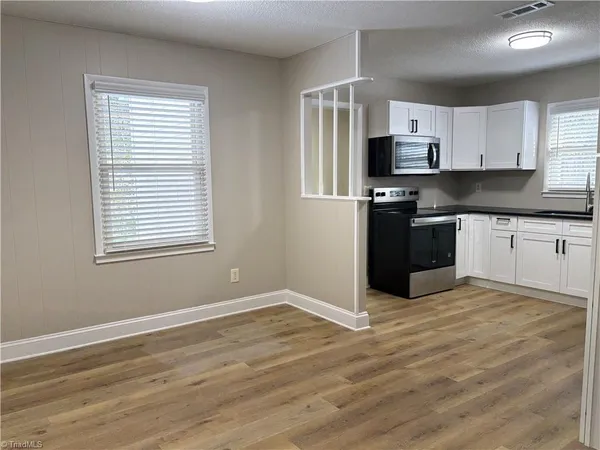 $1,575 | 2744 Westchester Drive, Burlington, NC 27217