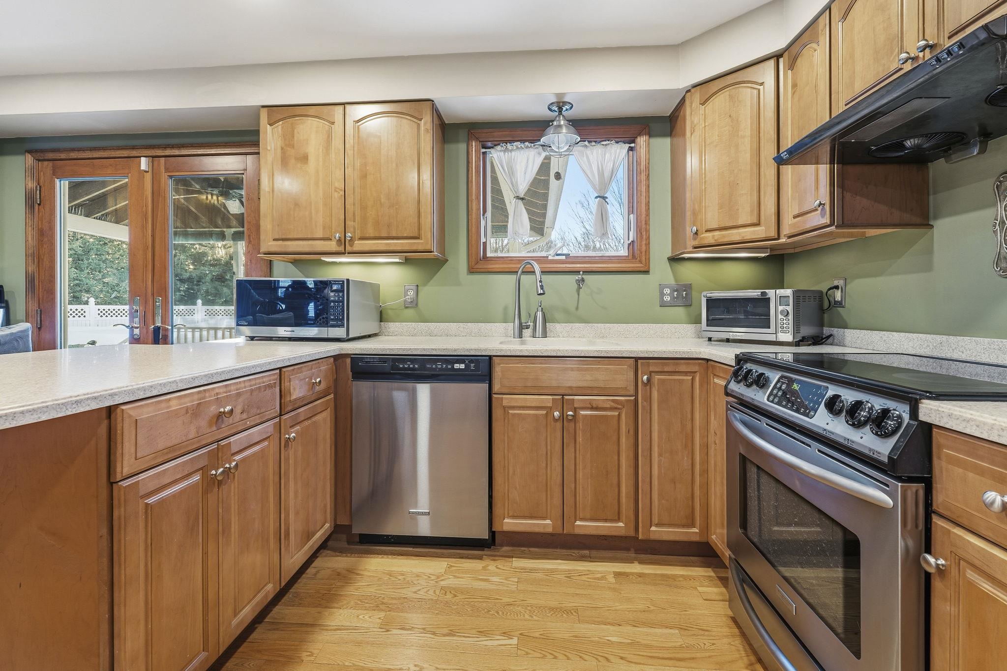 11 Broadview Drive Litchfield, NH 03052 - Photo 11 of 51