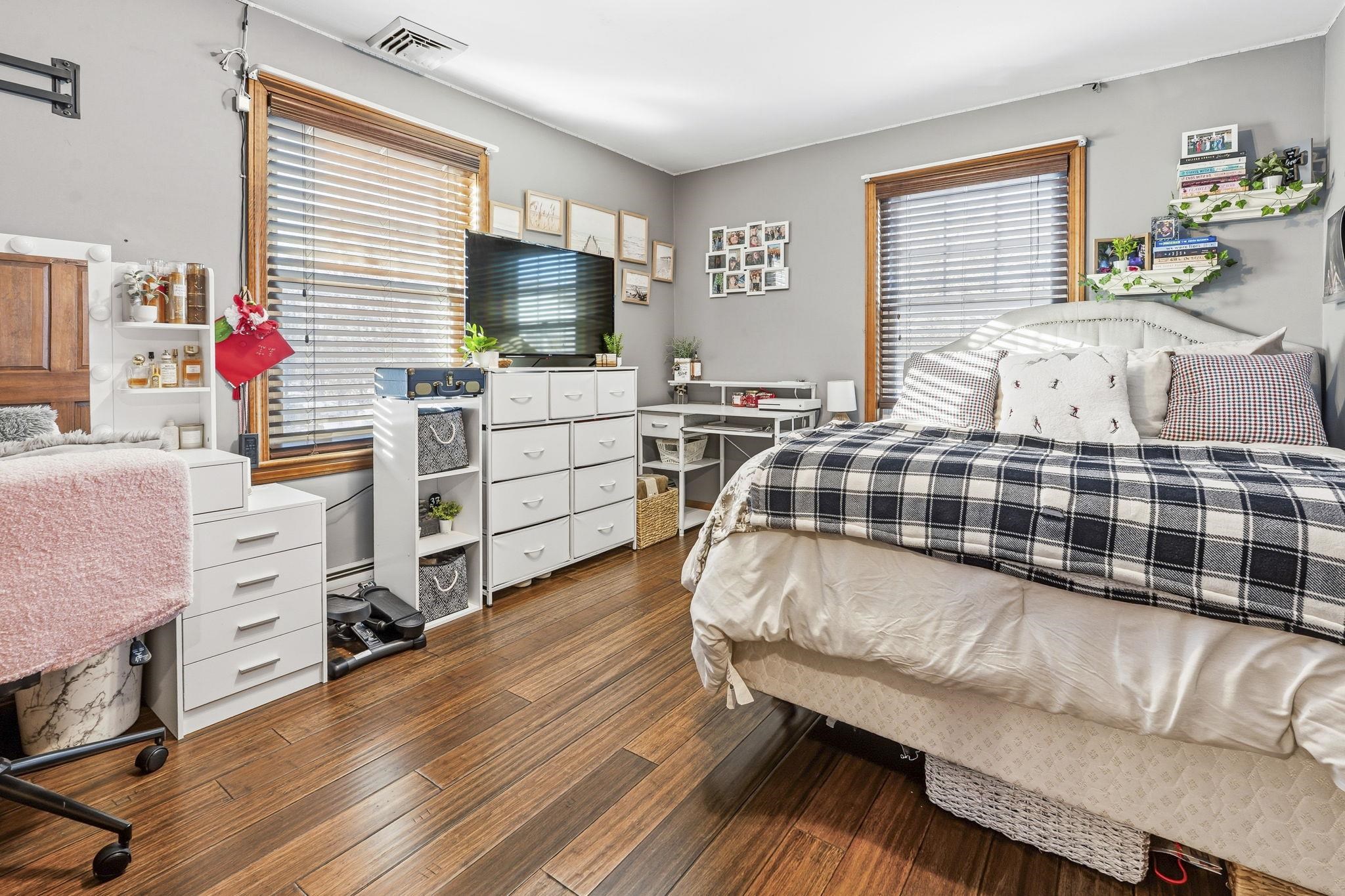 11 Broadview Drive Litchfield, NH 03052 - Photo 23 of 51