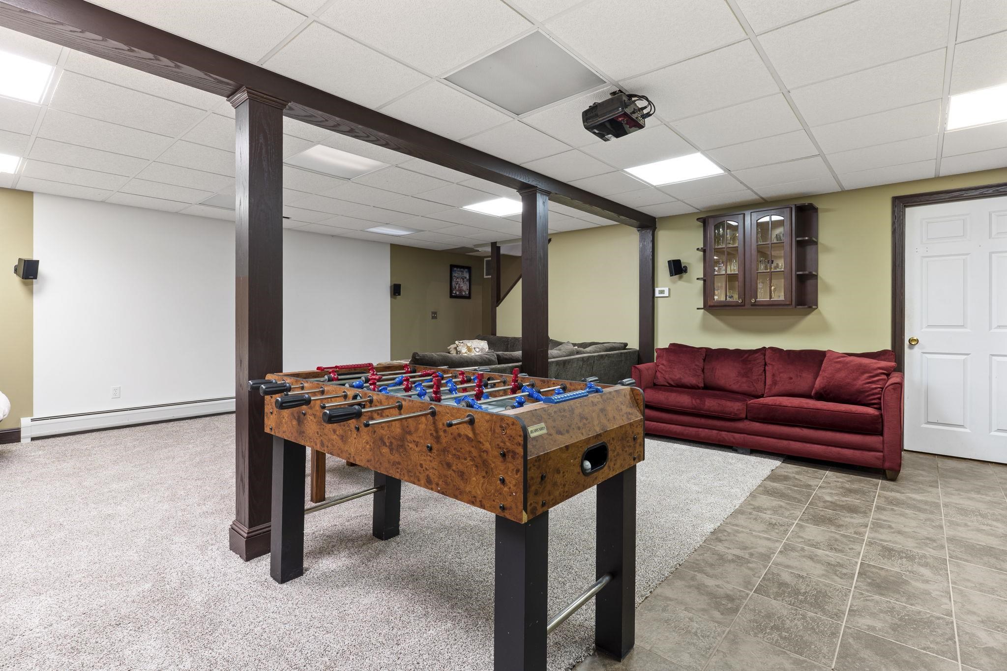 11 Broadview Drive Litchfield, NH 03052 - Photo 35 of 51